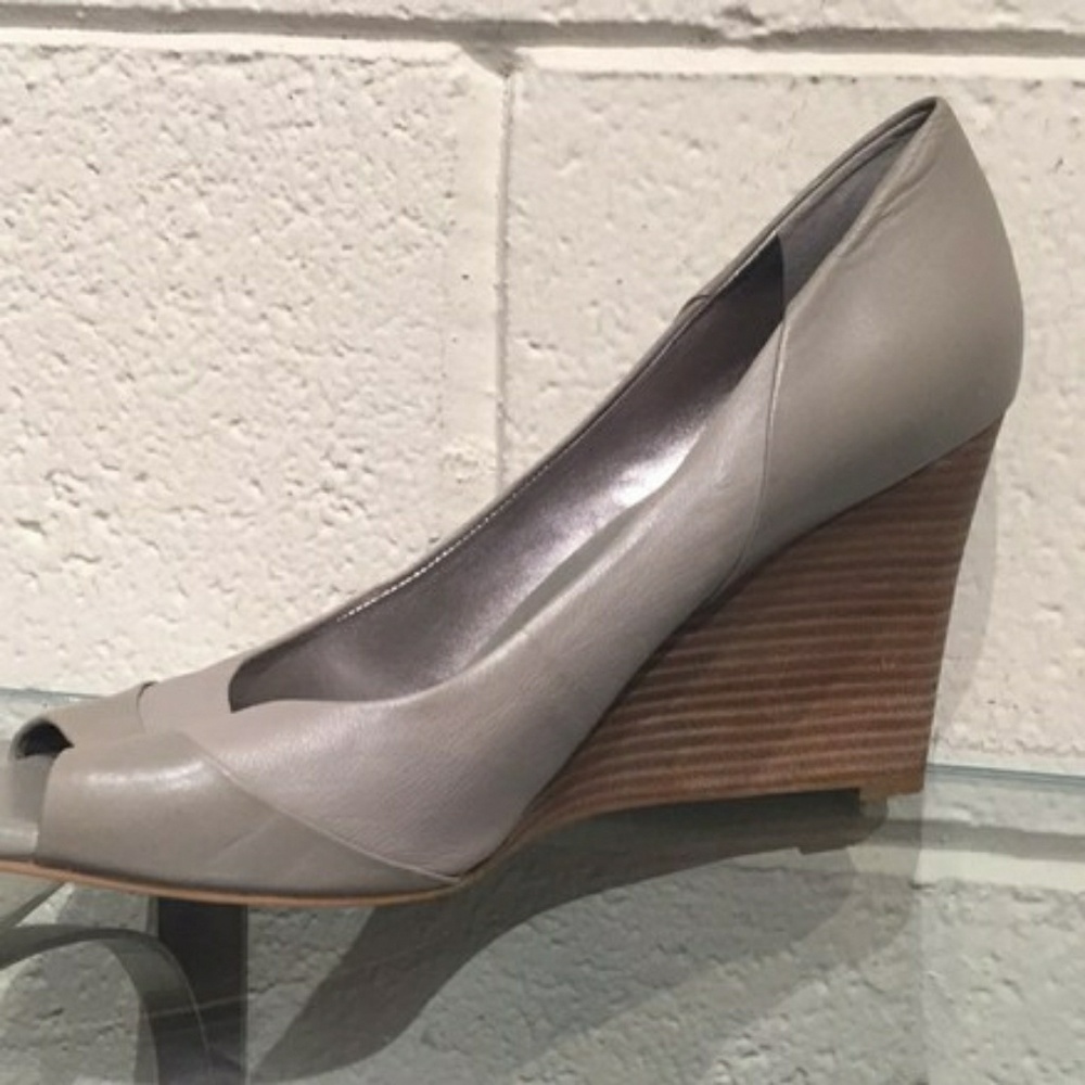 Banana Republic Grey Wedges